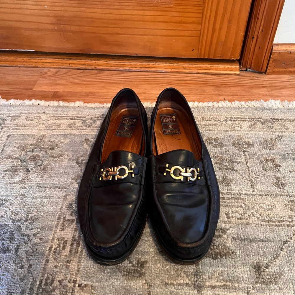 Piti Italian black leather loafers